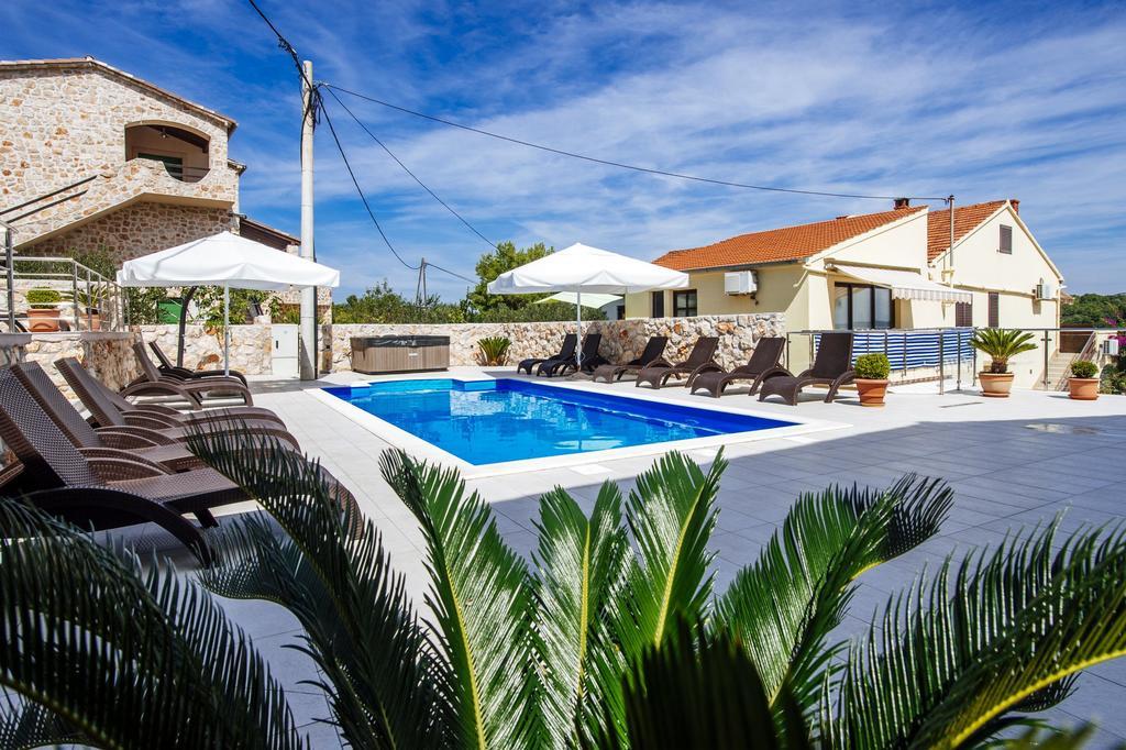 Villa Cortes Mali Iž Extérieur photo