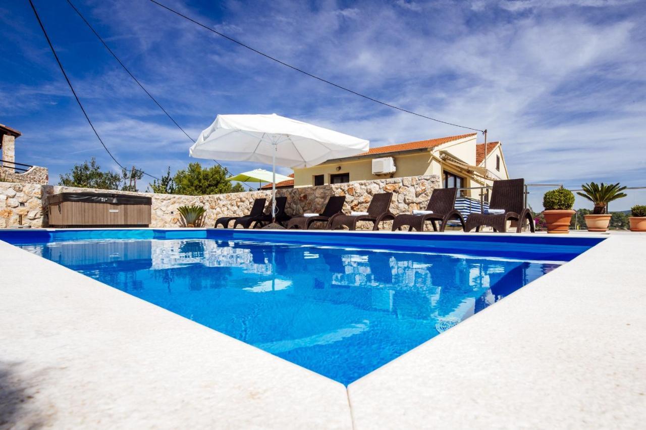 Villa Cortes Mali Iž Extérieur photo